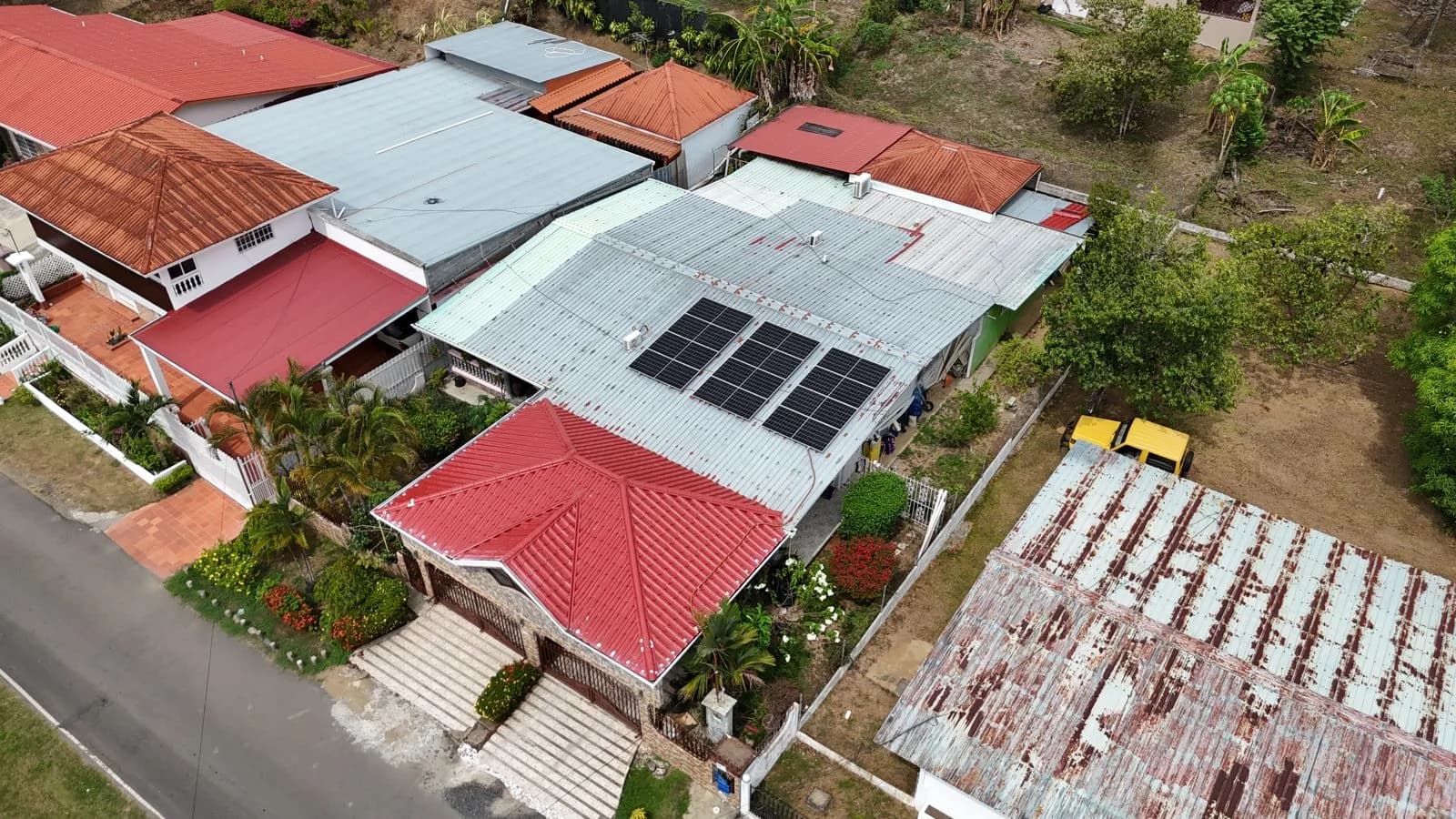 Bda. La Alameda, Santiago | Instalación de Paneles Solares