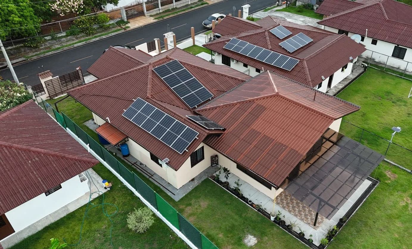Punta Mono, Atalaya | Instalación de Paneles Solares